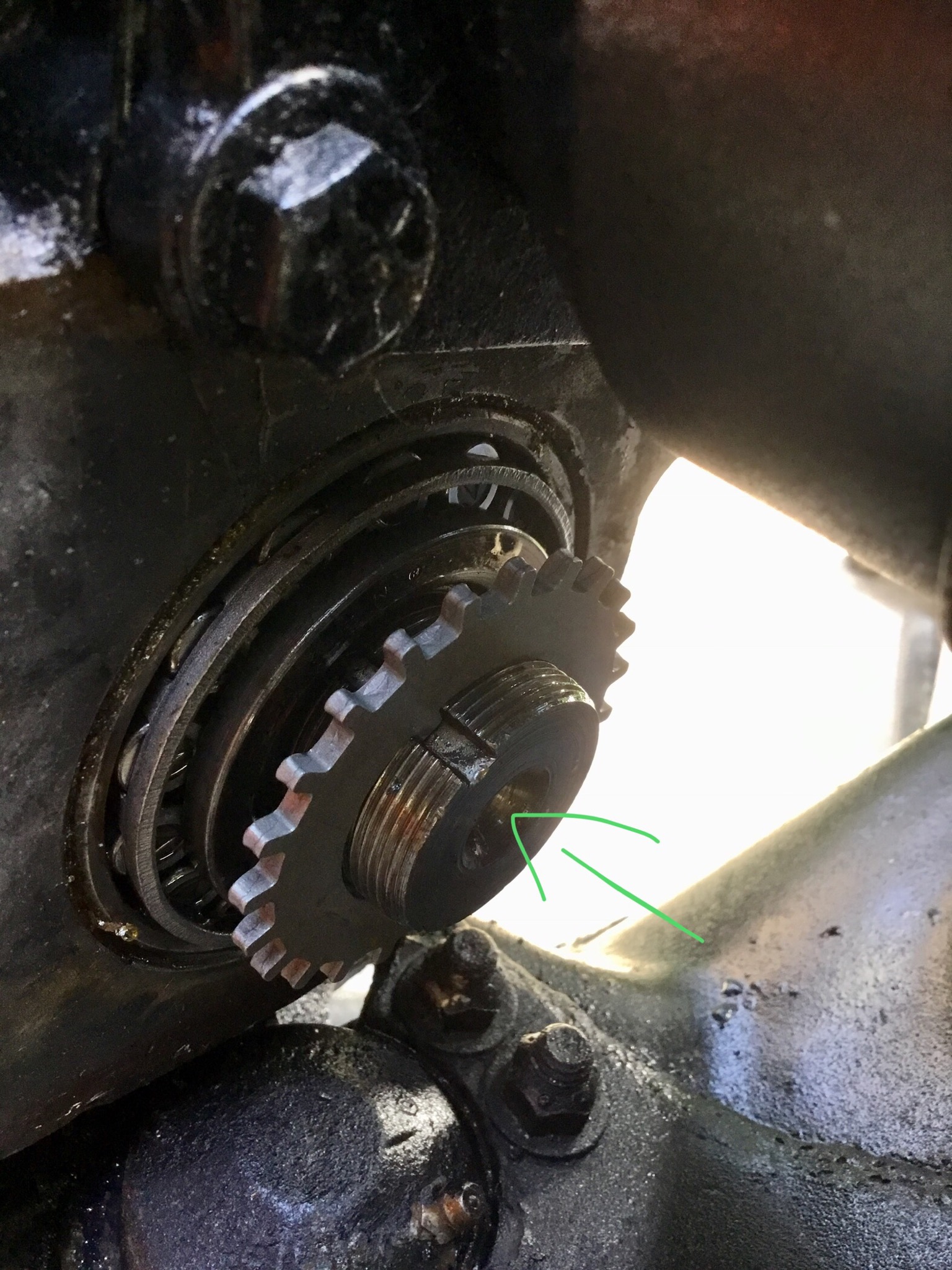 How To Install Locking Spindle Nut ⋆ Where we focus on HMMWV / HUMVEEs